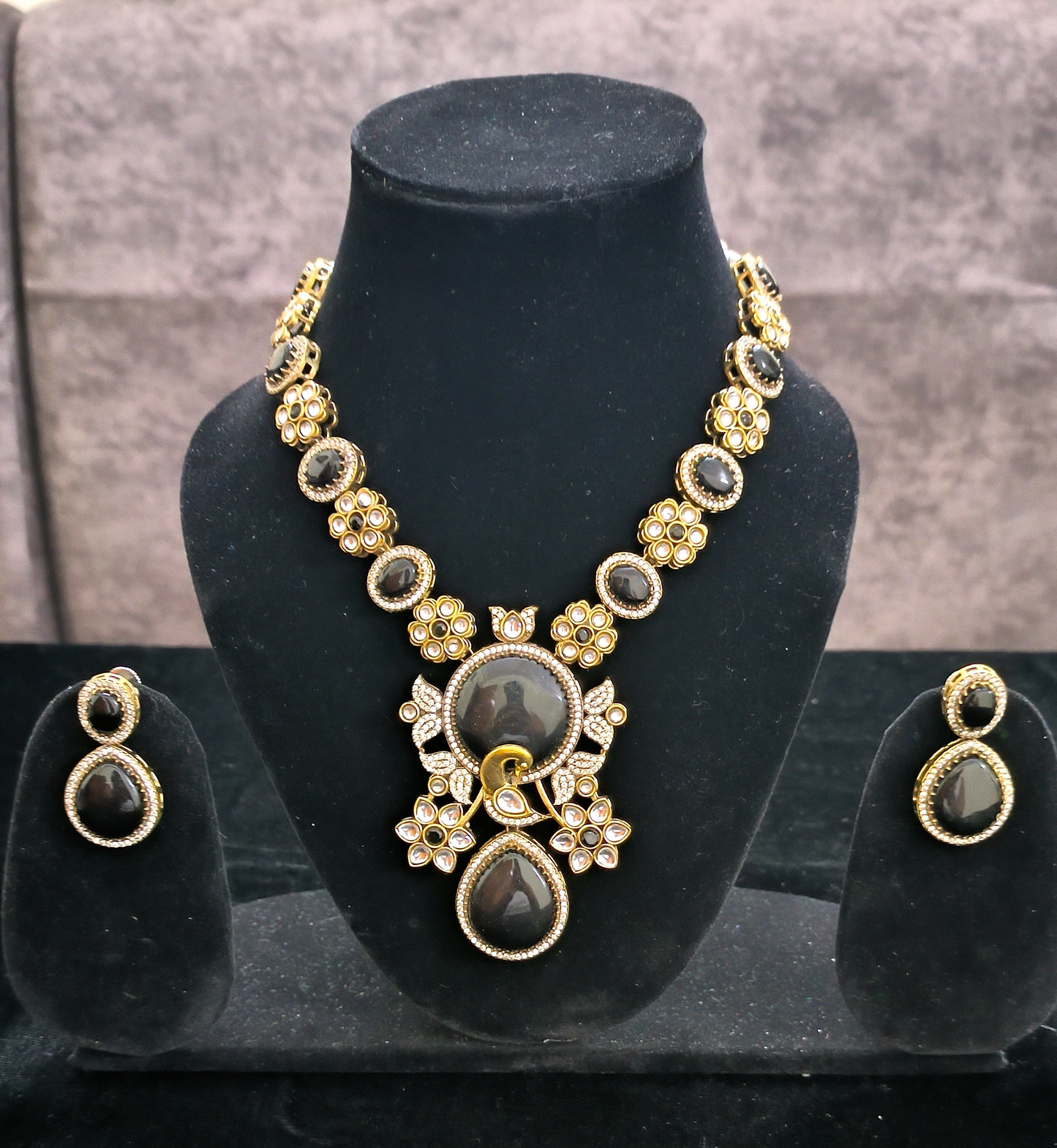 Premium Antique Kundan Necklace Set