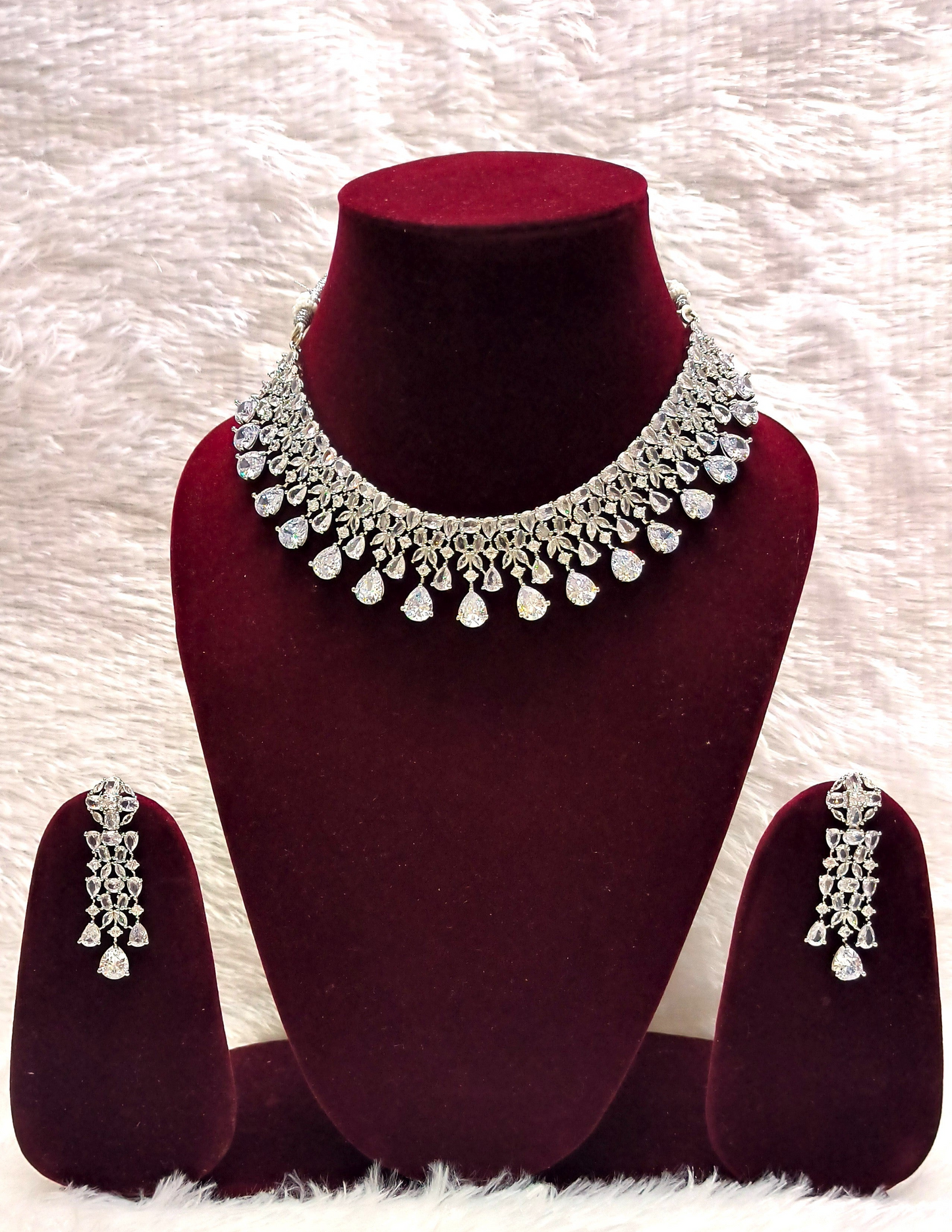 Exquisite Platinum AD Necklace Set