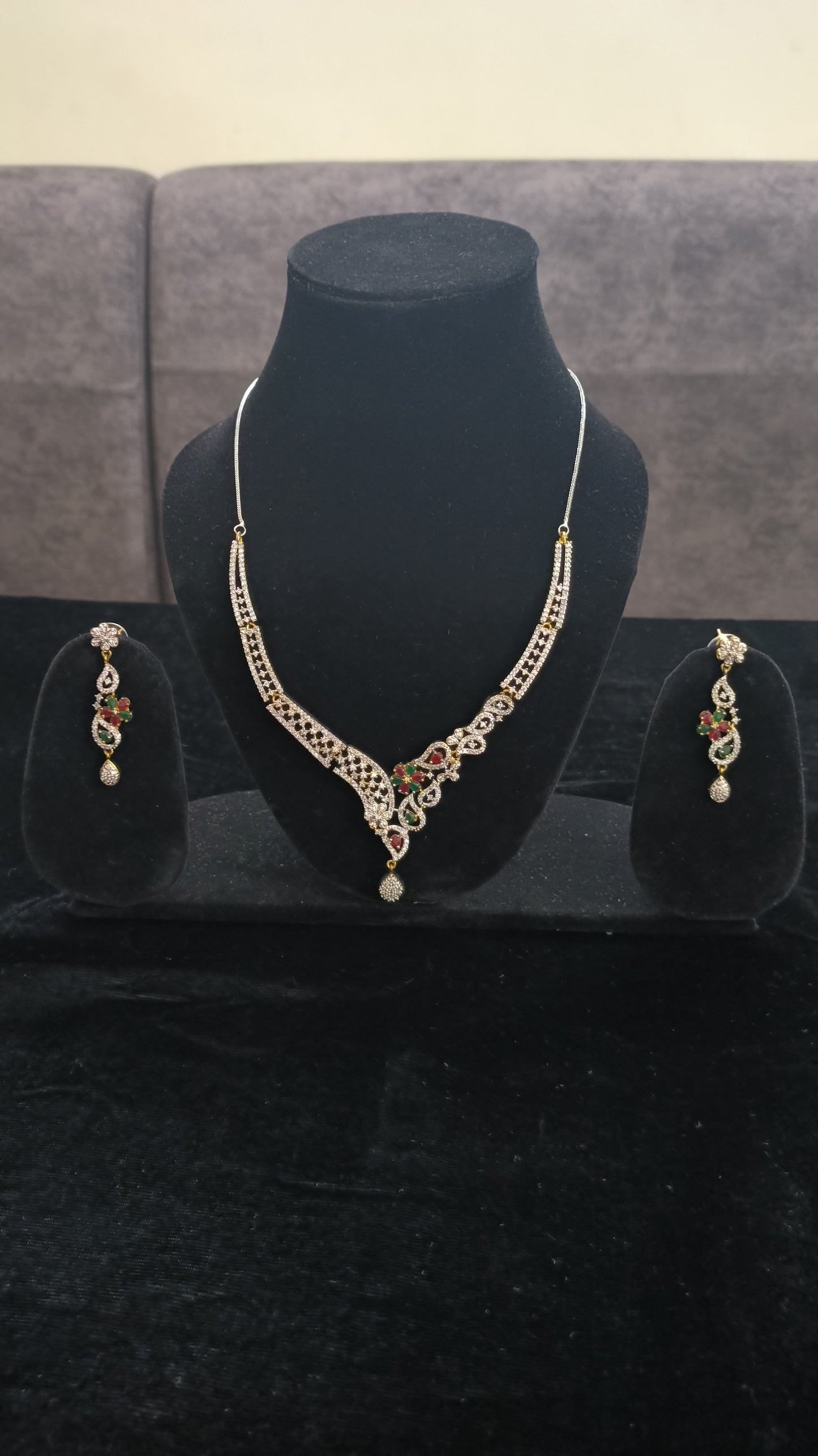 AD Necklace Set