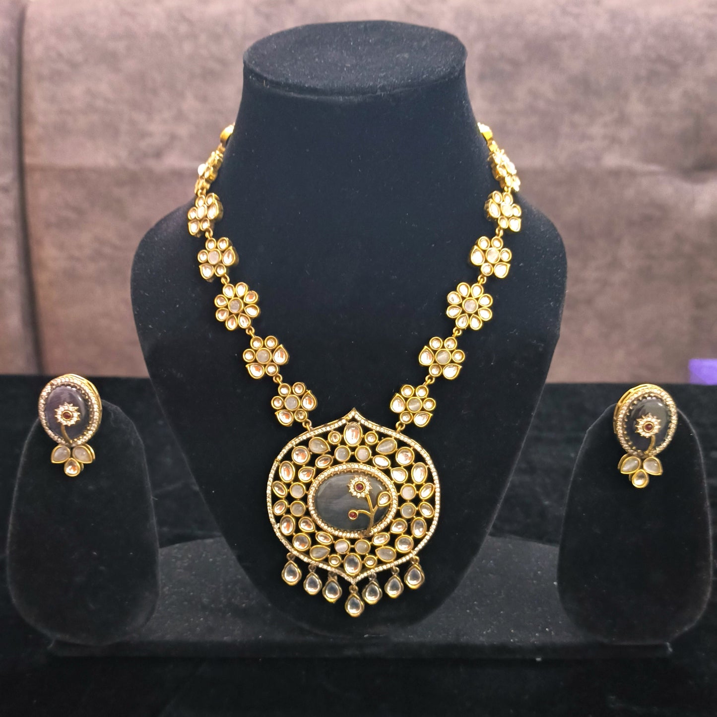 Beautiful Polki Kundan Set