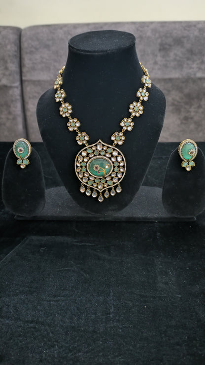 Beautiful Polki Kundan Set