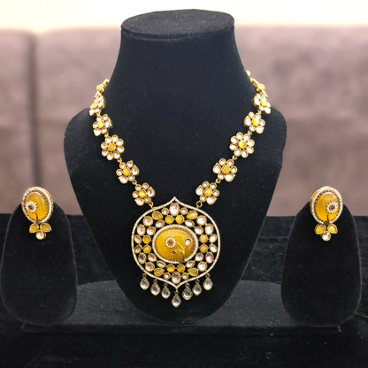 Beautiful Polki Kundan Set