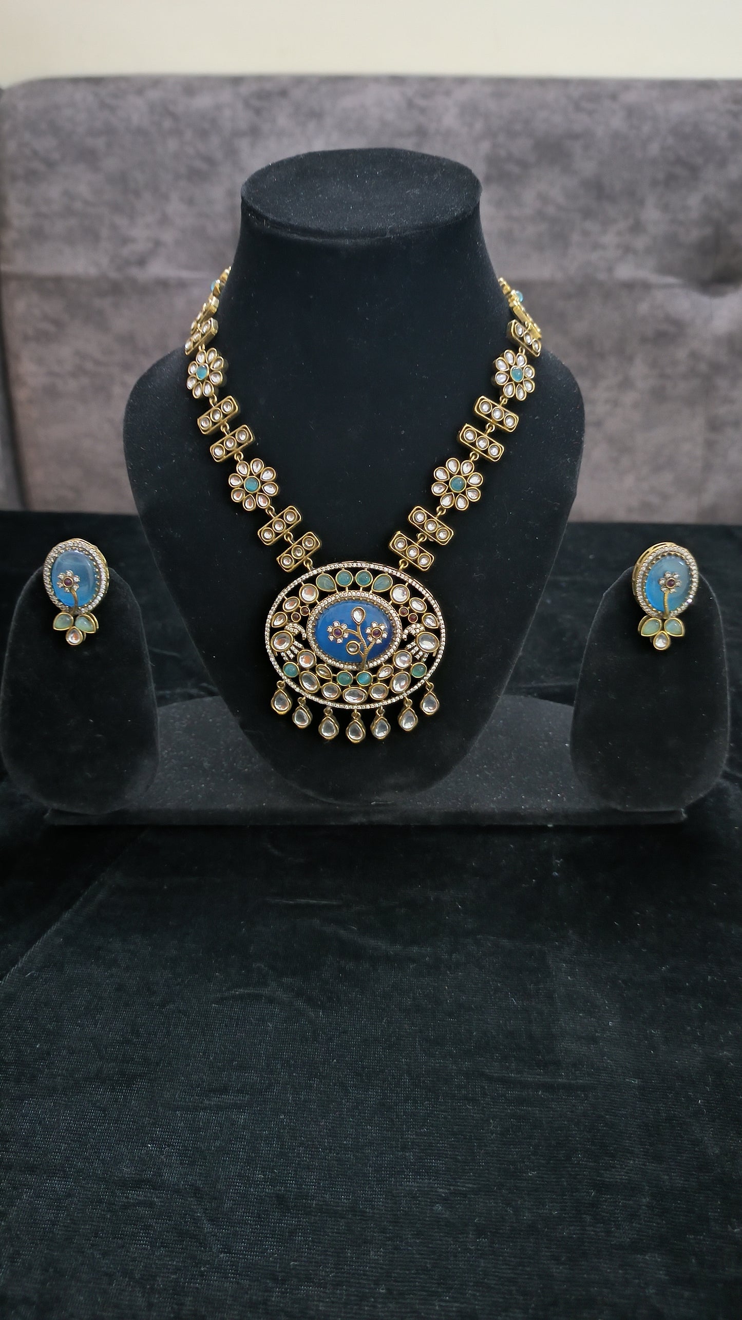 Stunning Sky Blue Polki Kundan Set