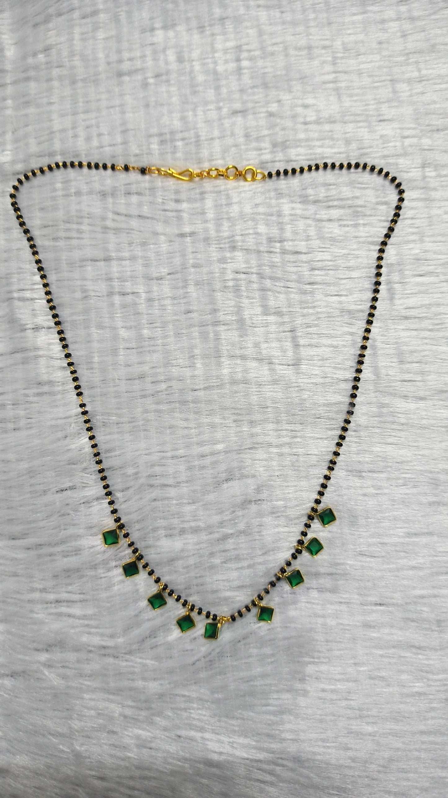 Beautiful Single line Black Beads chain