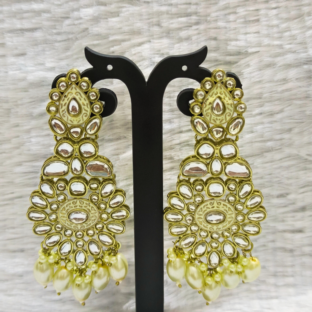 Beautifull Kundan Earrings