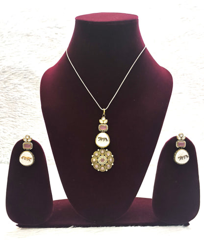 Sabyasachi Inspired Pendant Set with Jaguar Carving on Natural Stone