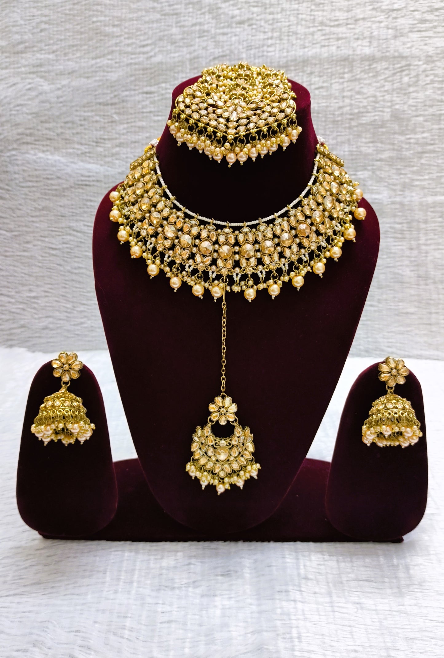 Stunning Choker With Jhumkas And  Big Maangtikka