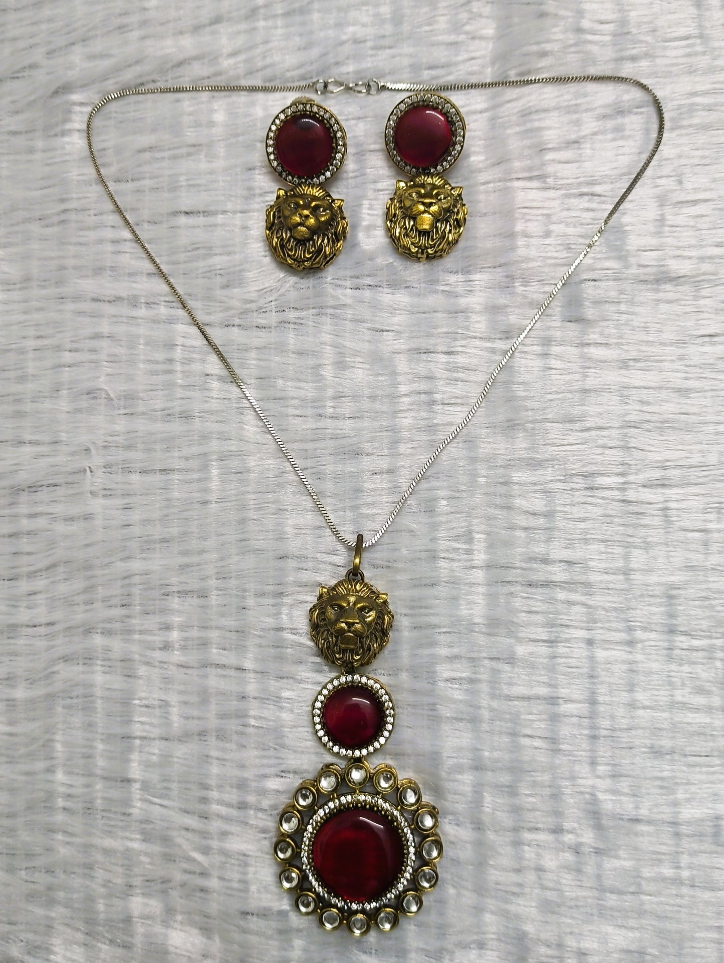 Sabyasachi Inspired Monalisa Stone Kundan Pendent Set