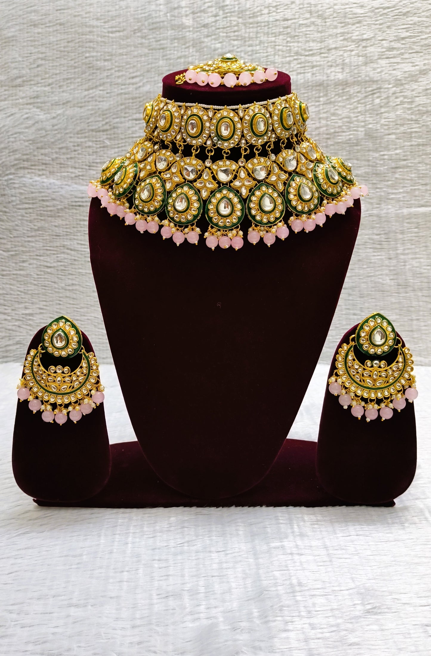 Stunning Heavy Choker with  Maangtikka