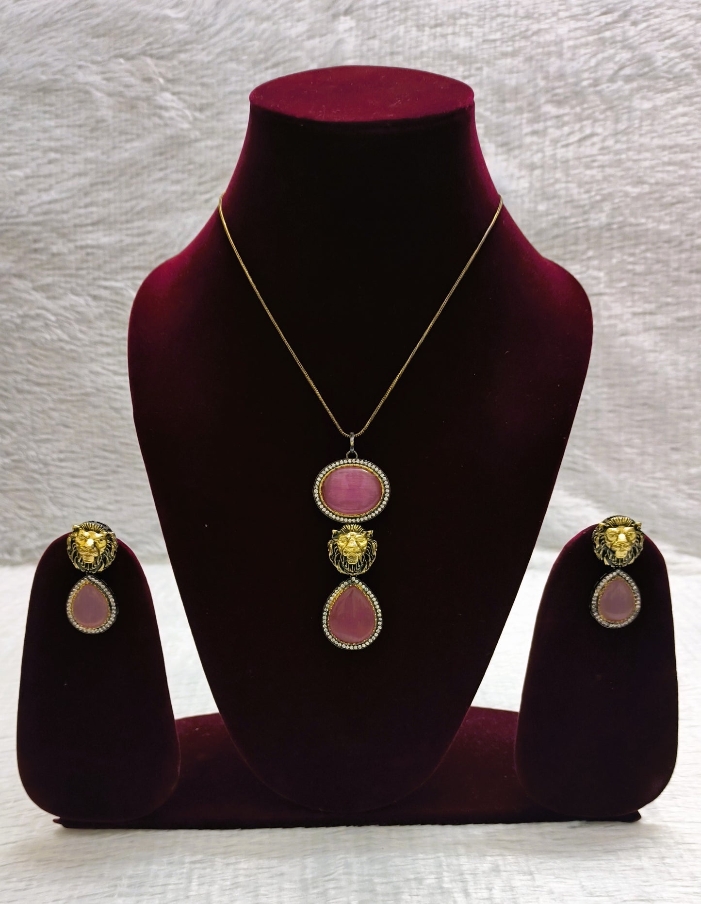 Sabyasachi Inspired Monalisa Stone Water Drop Pendent Set