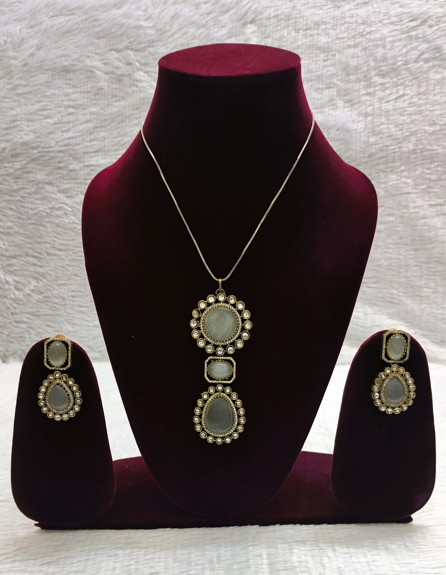 Sabyasachi Inspired Monalisa Stone Pendent Set with Kundans