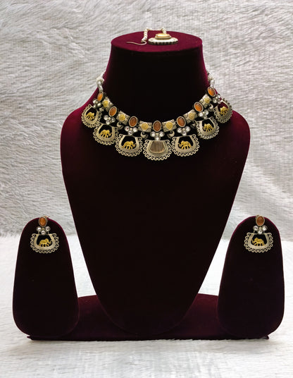 Attractive Elephant Necklace Set with Maang Tikka