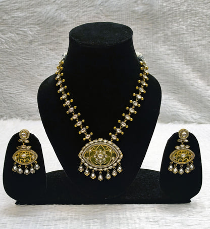 Pleasant Polki Kundan Necklace set