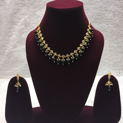 Gorgeous Kundan Necklace Set