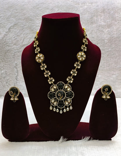 Premium Quality Polki Kundan Set