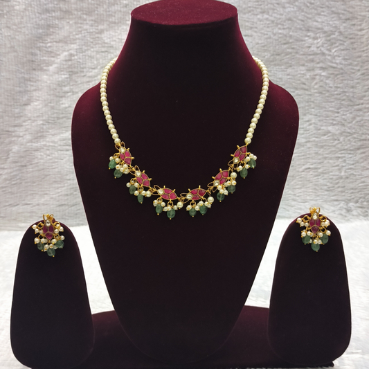 Pretty Jadau Necklace Set with Pearl Chain