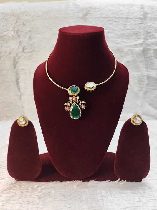 Beautiful kundan polki hasli set